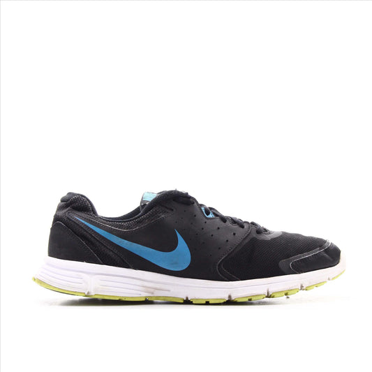 Nike Revolution