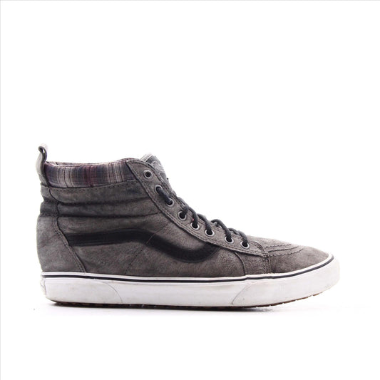 Vans of The Wall