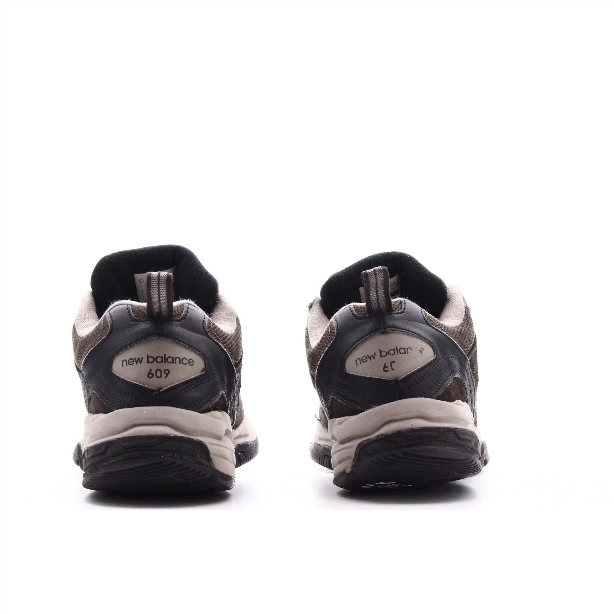 New balance 609 grey top