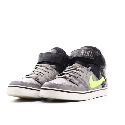 Nike High-Top