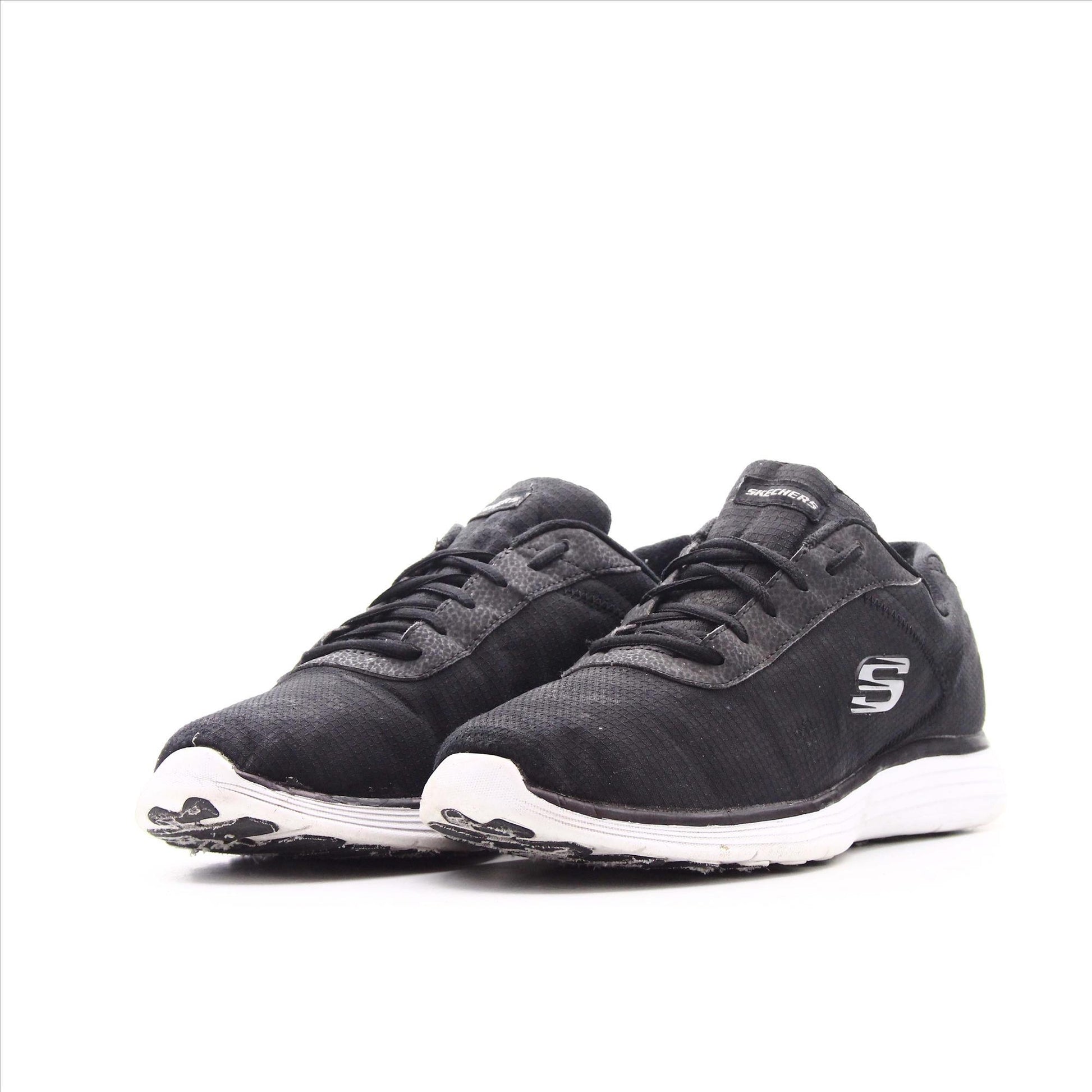 Skechers