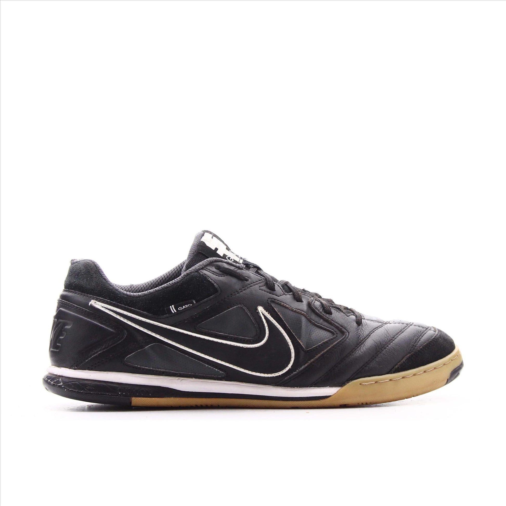 Nike Gato