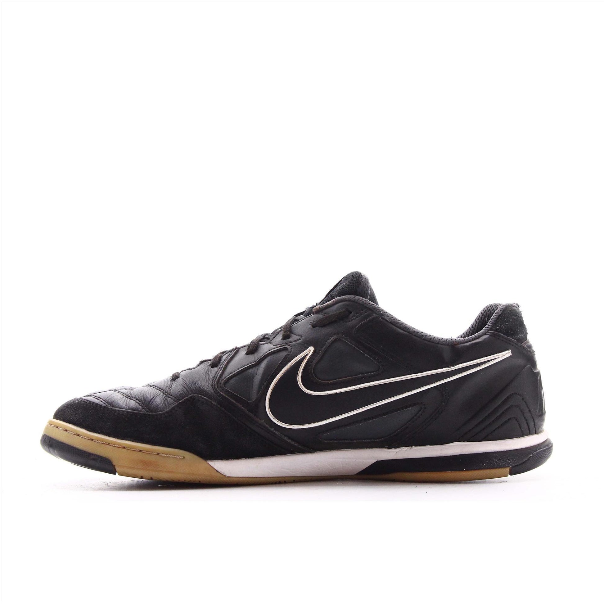 Nike Gato