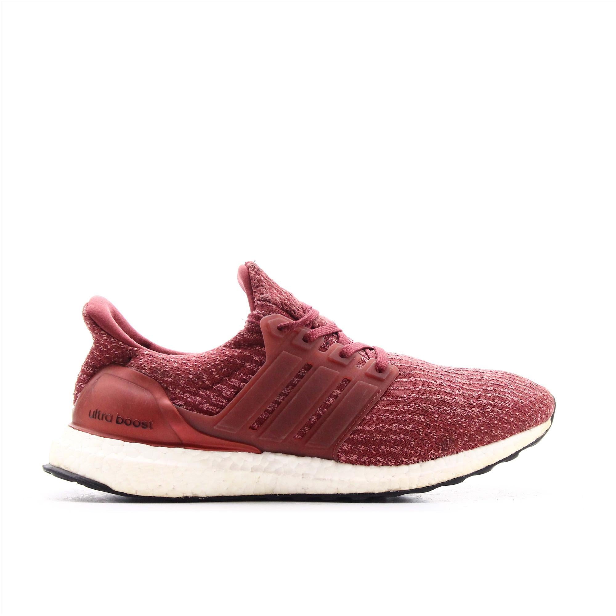 Ultra boost 3.0 price hot sale in pakistan