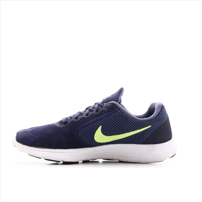 Nike Revolution 3