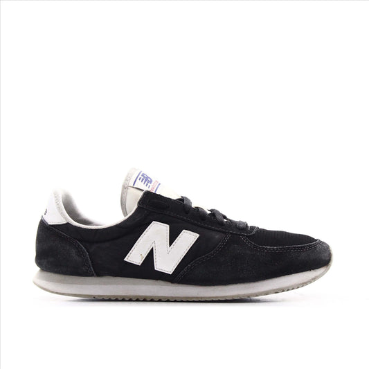 New Balance 220