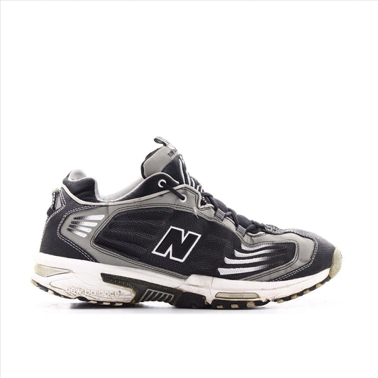 New Balance 894