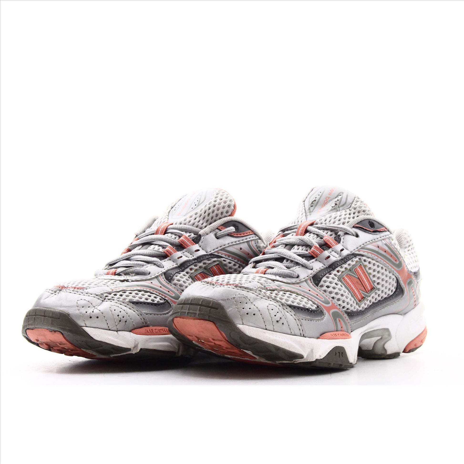 New Balance 777