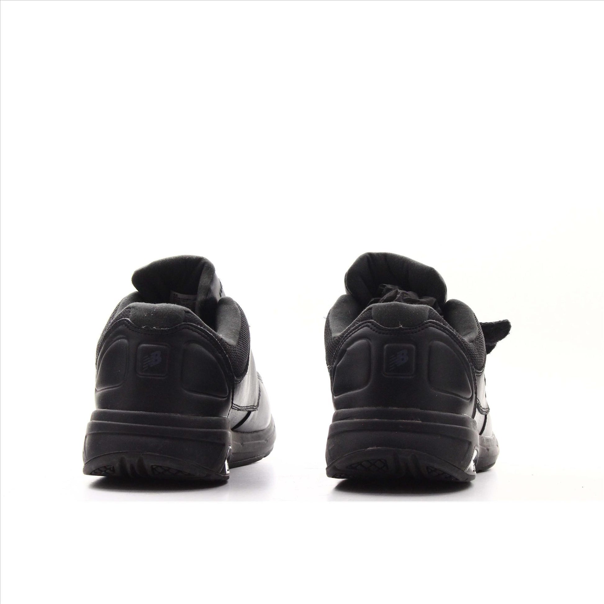 New Balance 813
