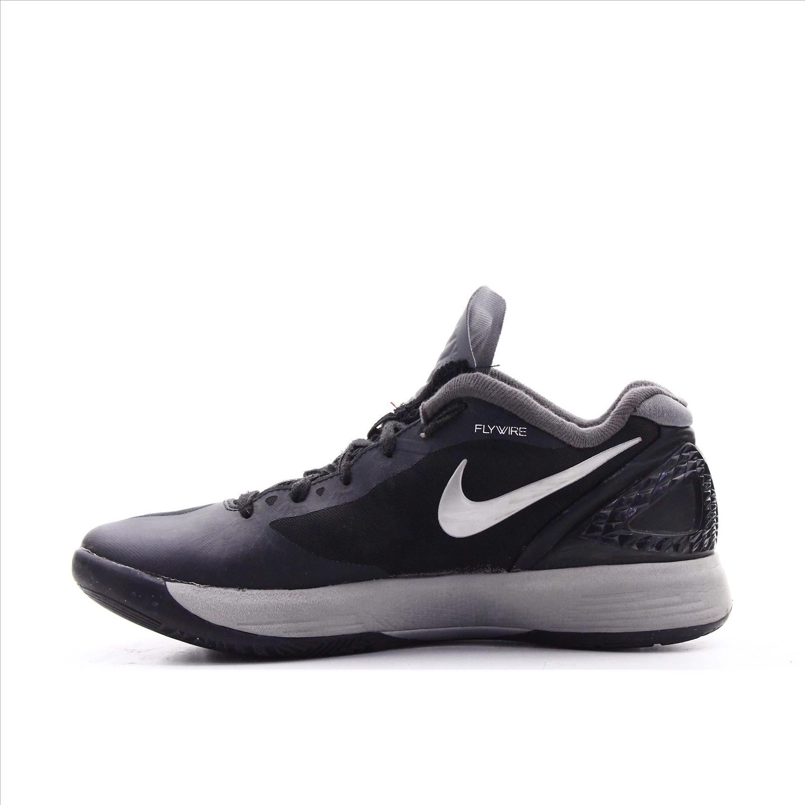 Flywire nike spikes top