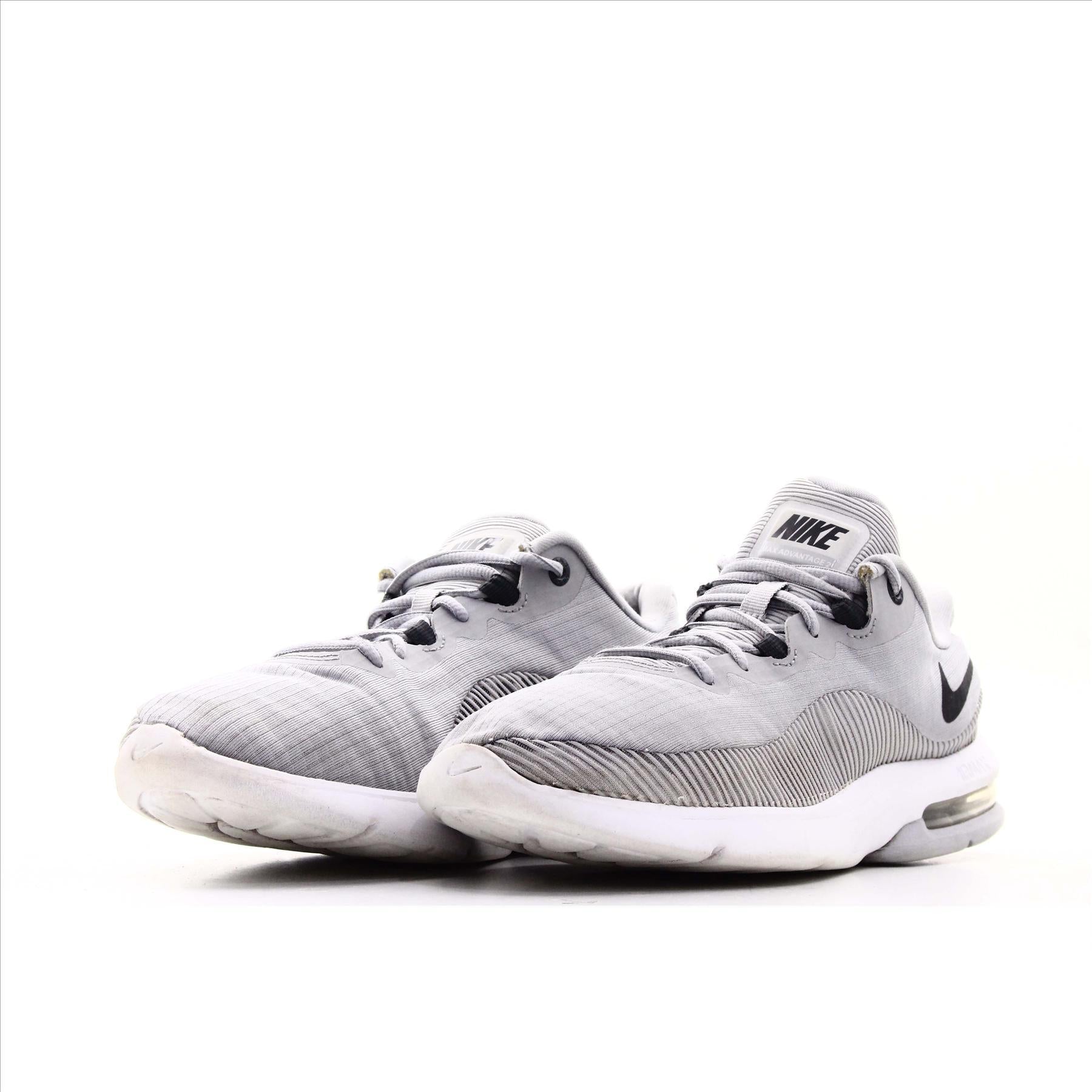 Nike max store advantage 2