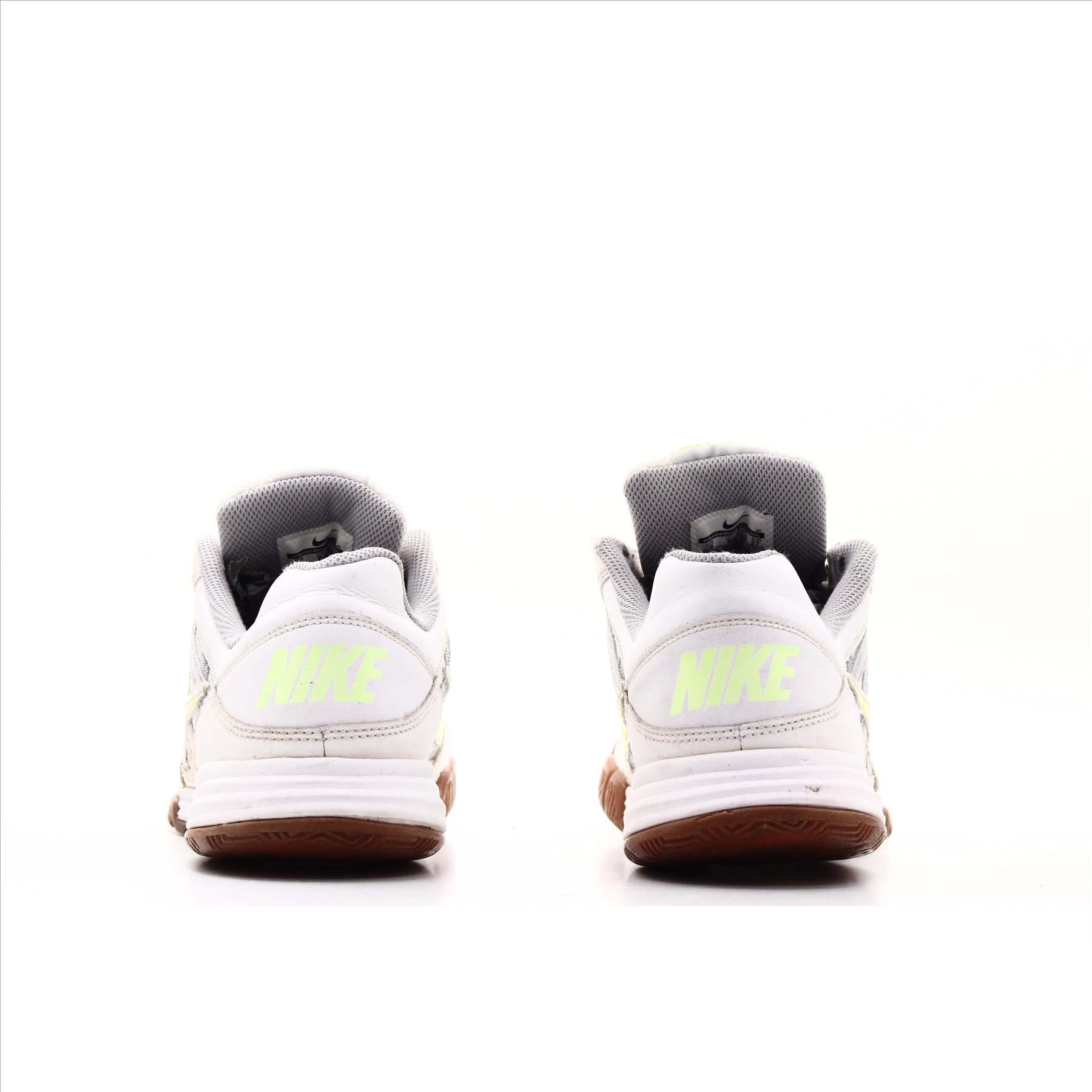 Nike Court Shuffle 5