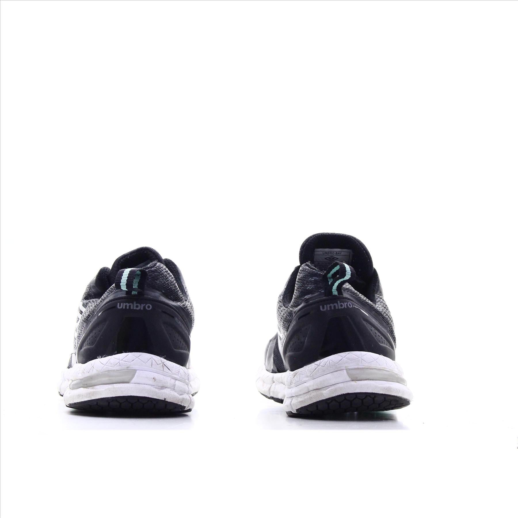 Umbro shoes big bazaar hot sale