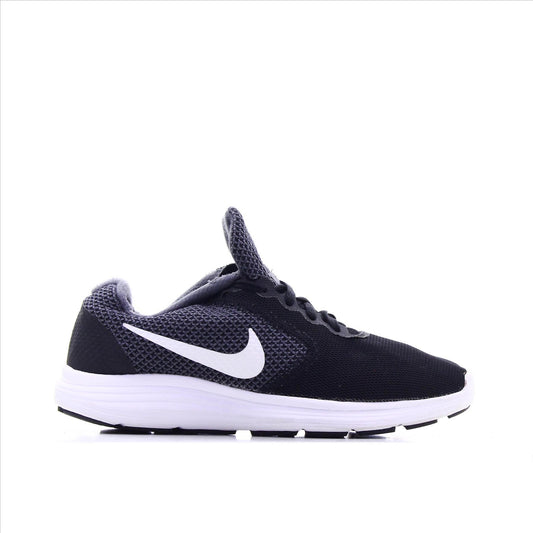 Nike Revolution 3
