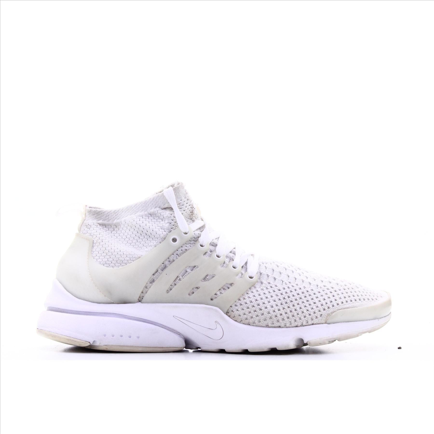 Nike air presto price in pakistan shop