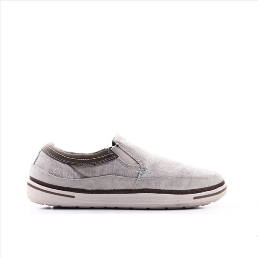 Skechers Relaxed Fit Memory Foam