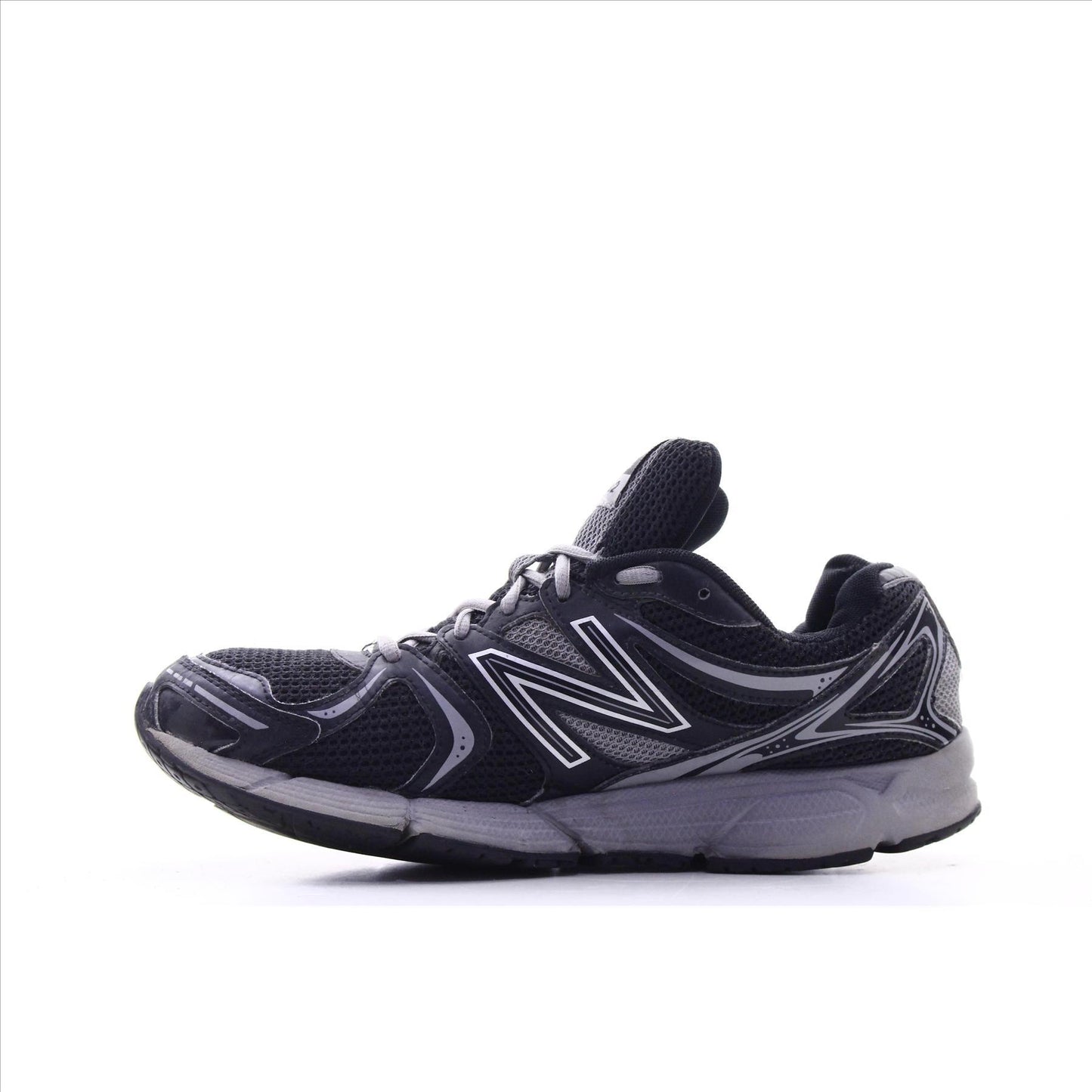 New Balance 490 V2