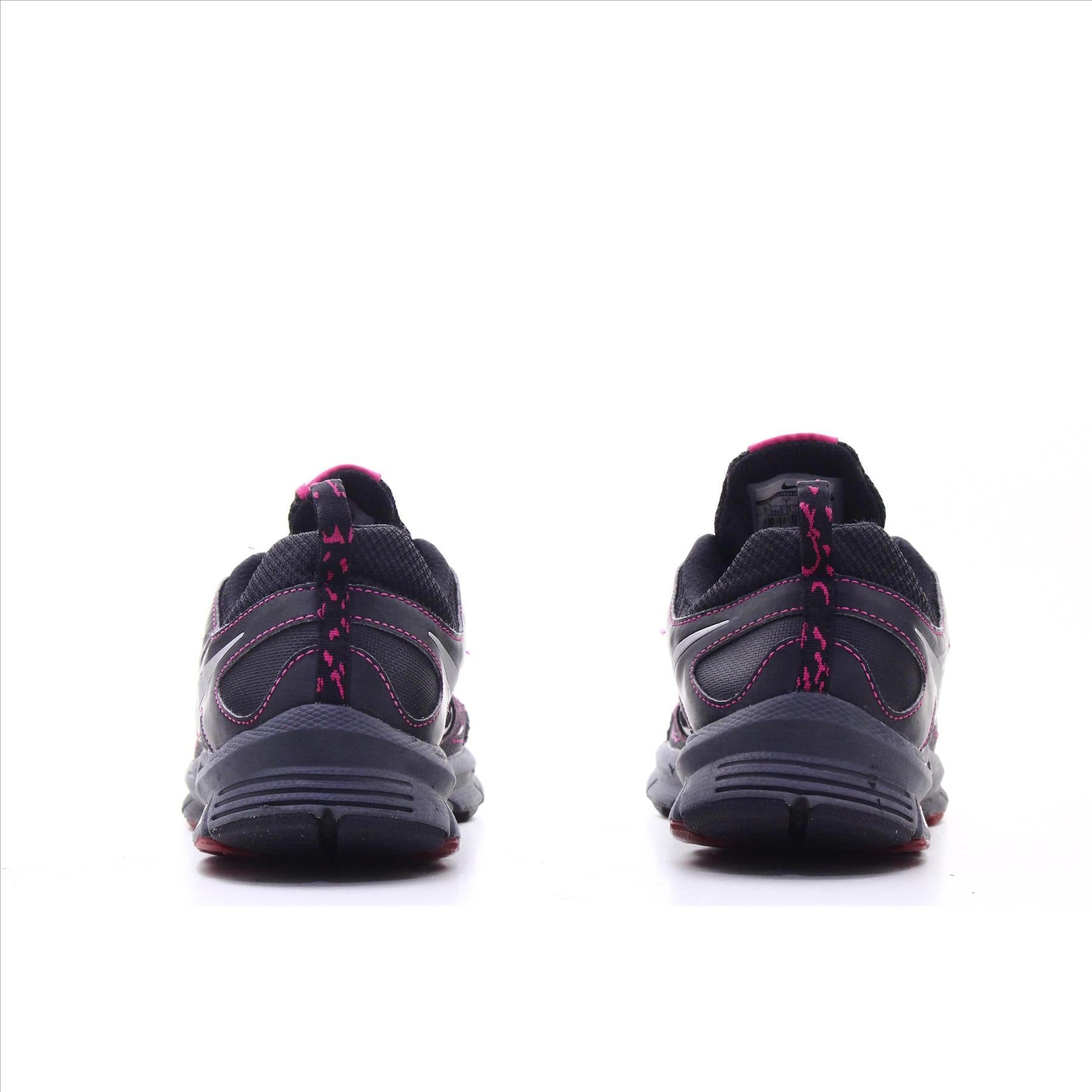 Nike Alvord