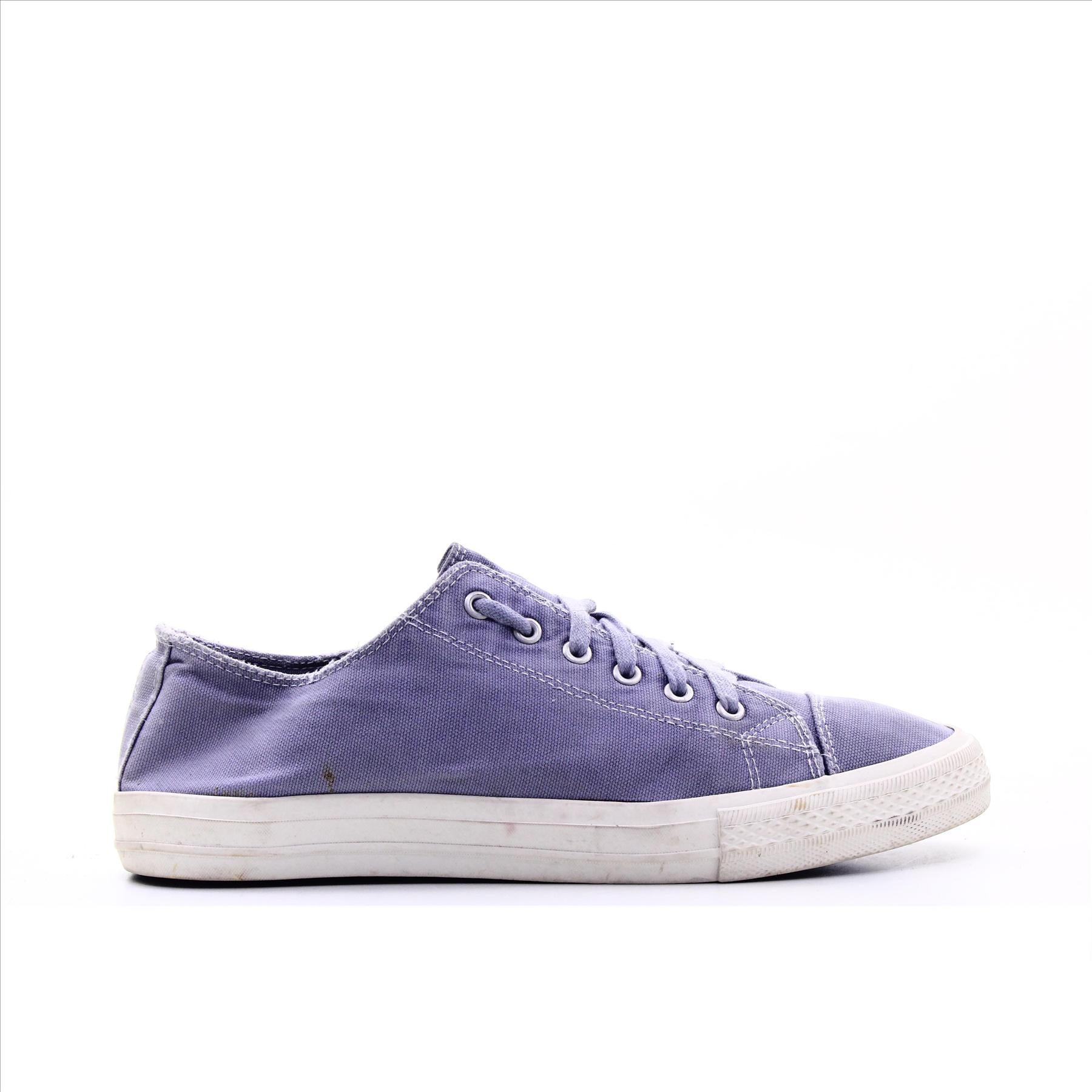 Est. Sneakers
