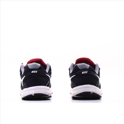 Nike Revolution 