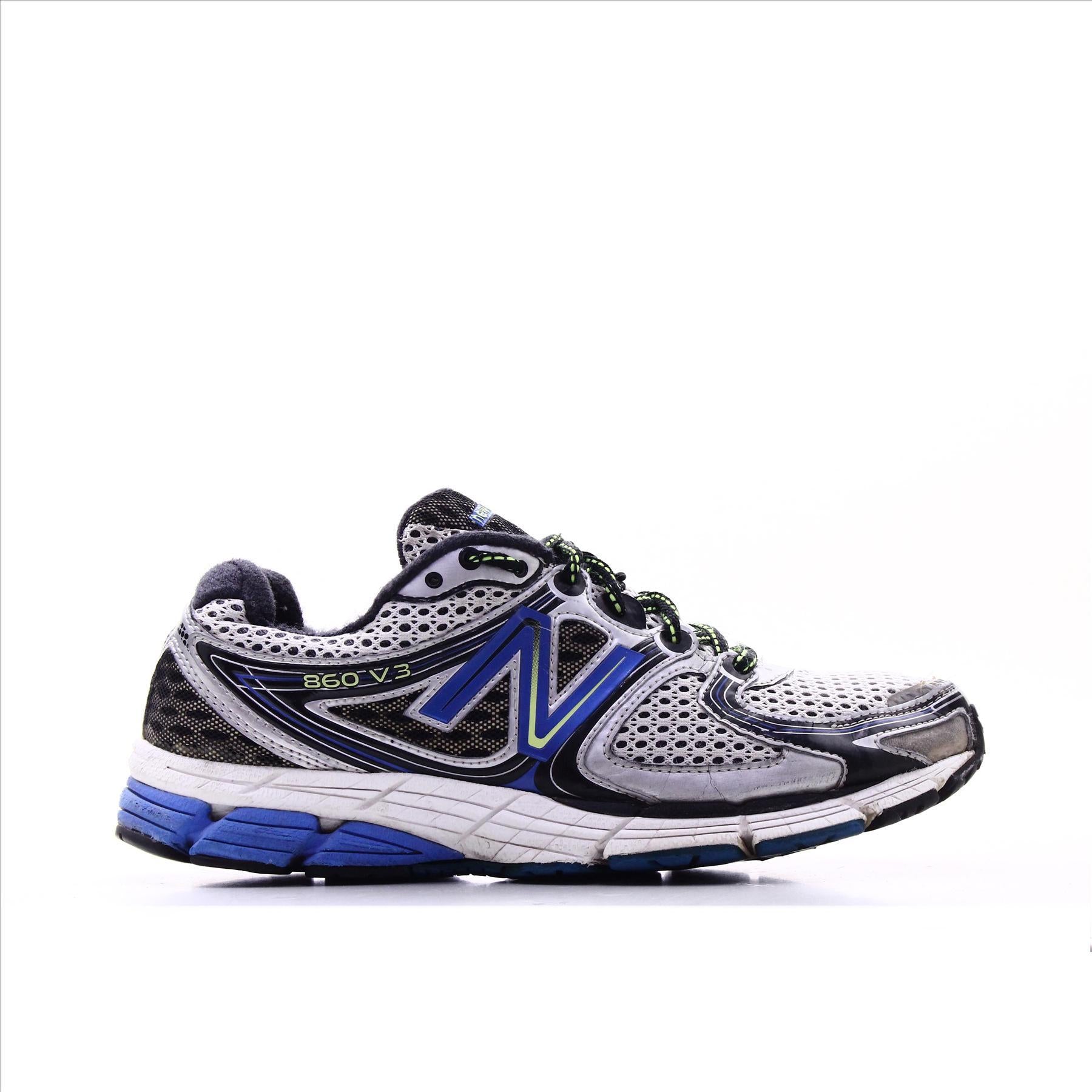 New Balance 860 V8