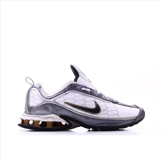 Nike Reax