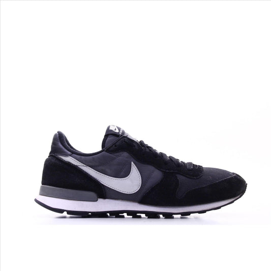 Nike Internationalist