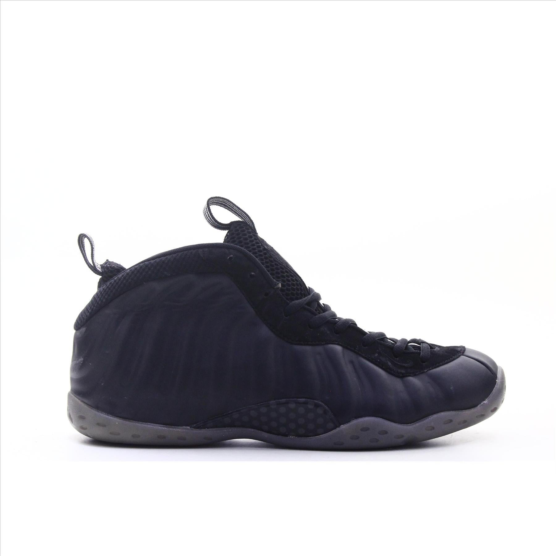 Nike Platinum