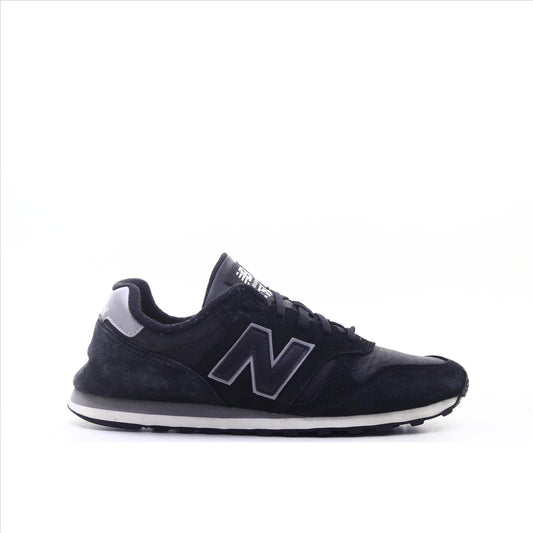 New Balance 373