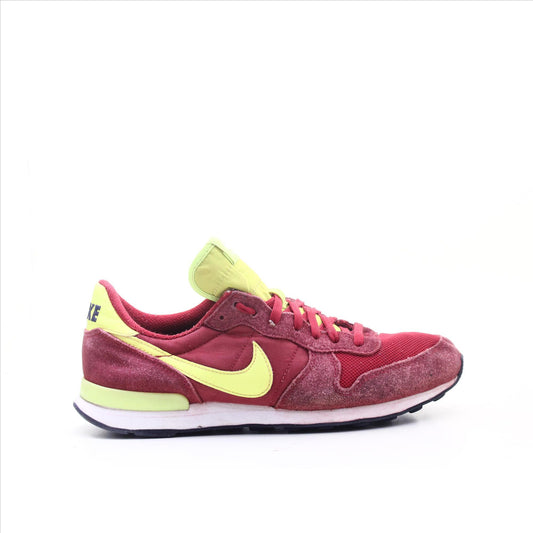 Nike Internationalist