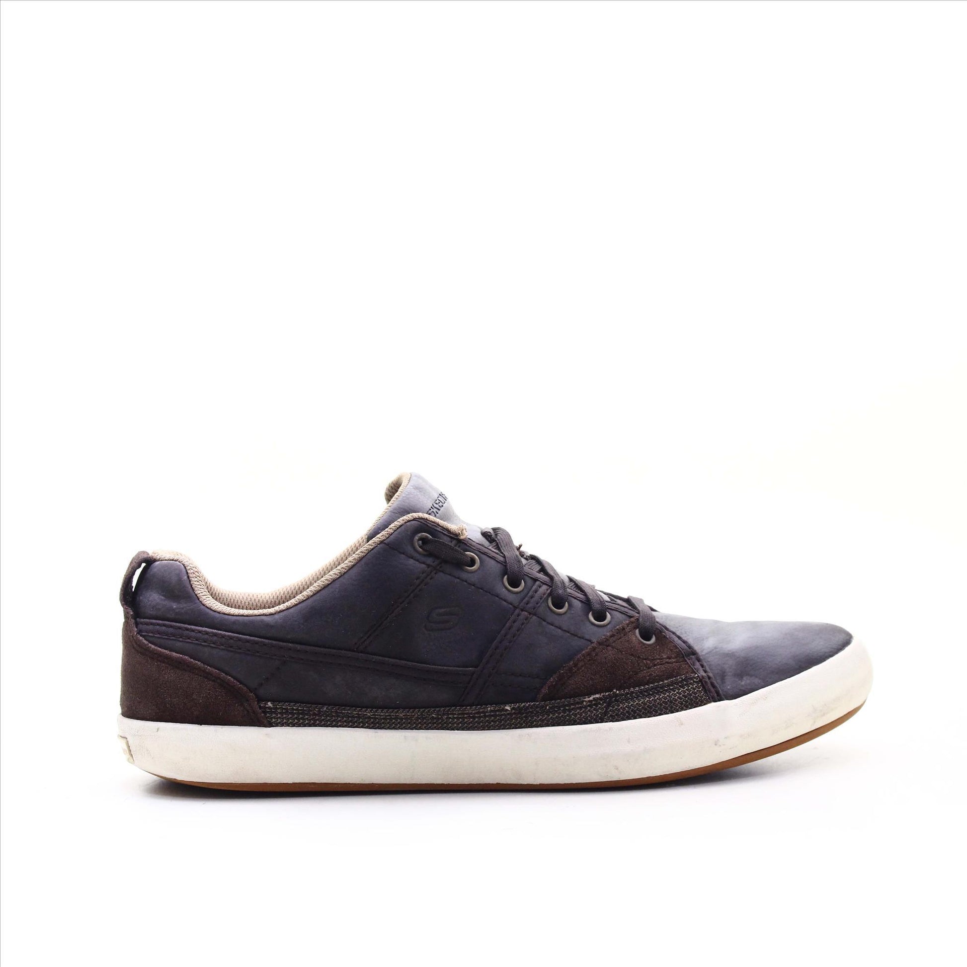 Skechers Relaxed Fit Memory Foam