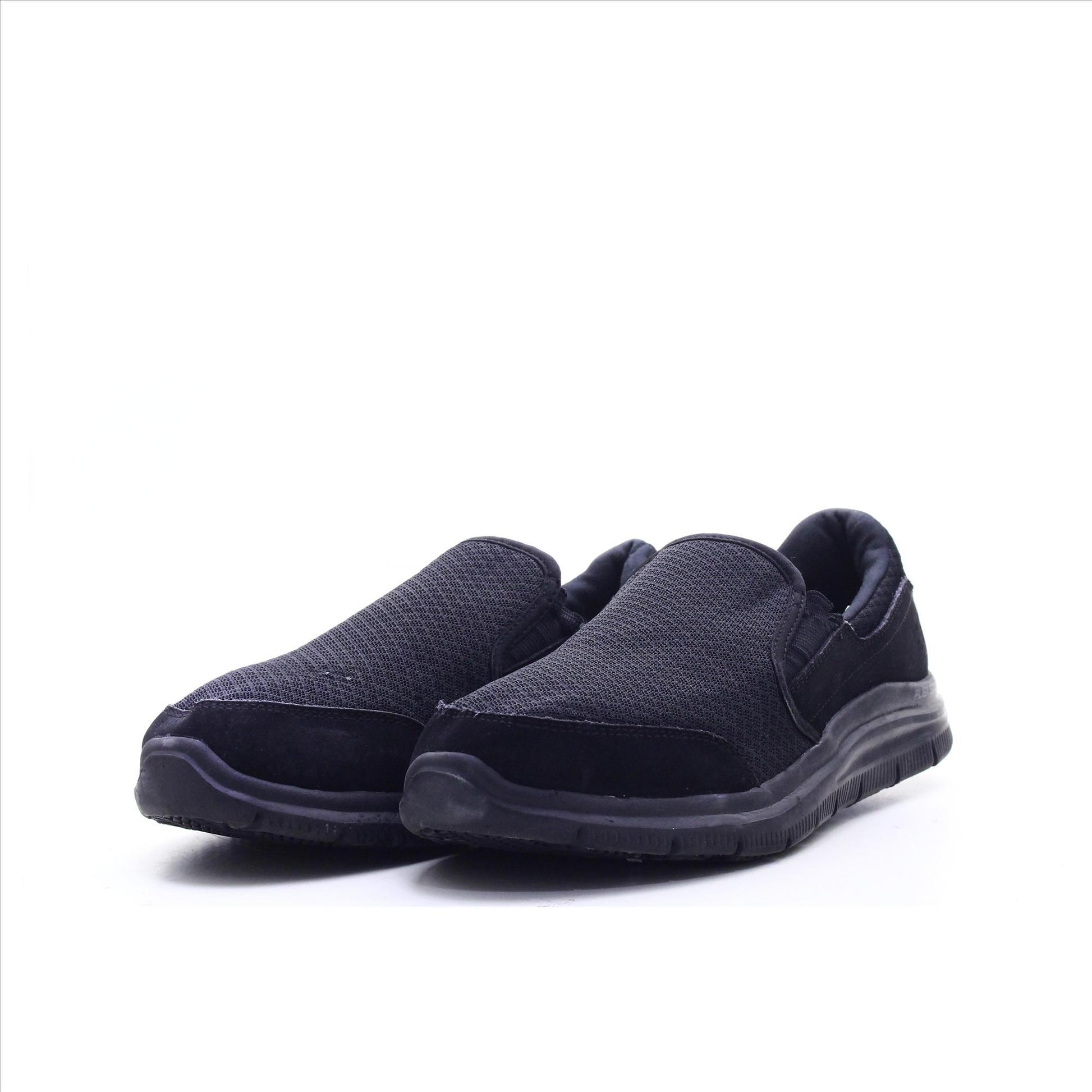Skechers Relaxed Fit Memory Foam