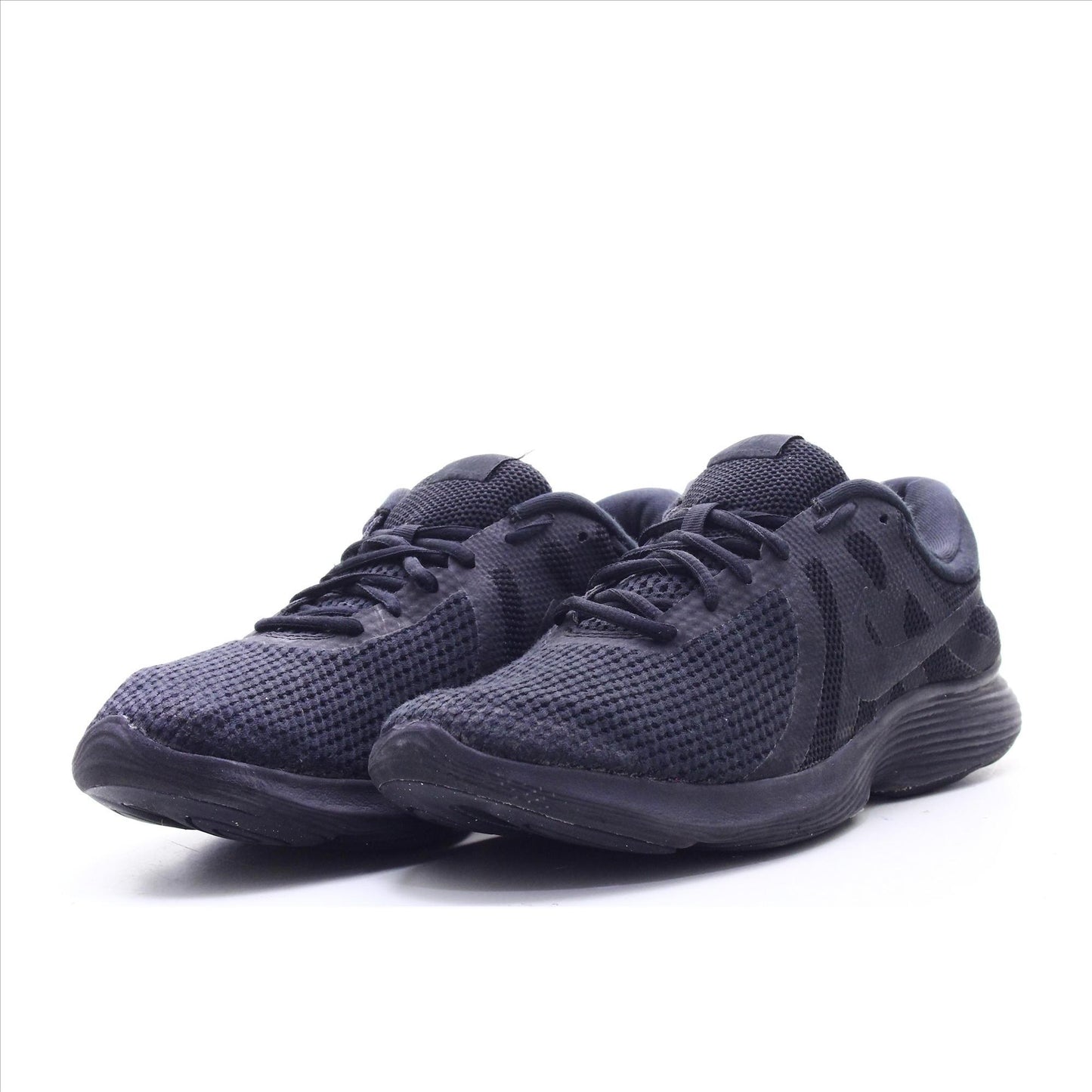 Nike Revolution 4