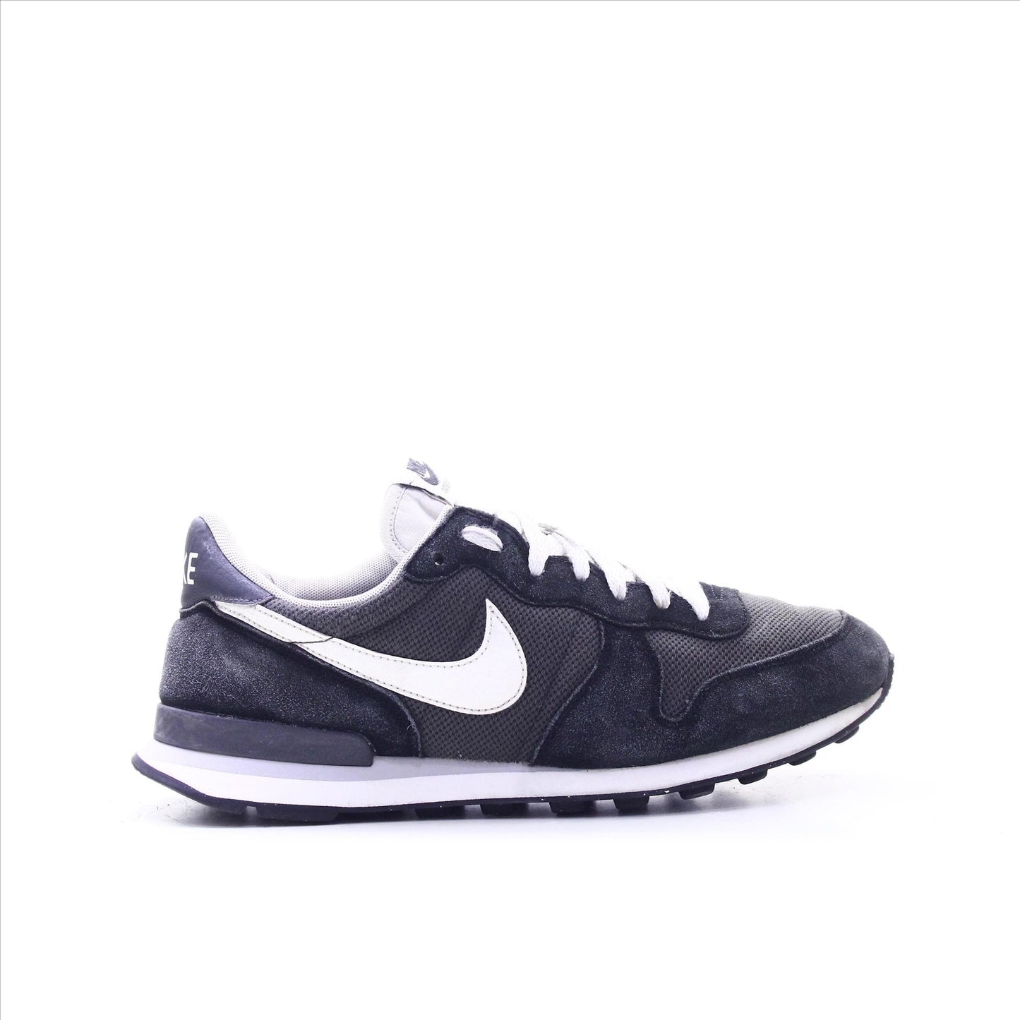 Nike Internationalist
