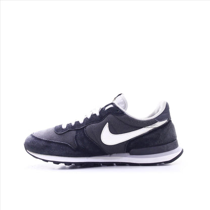 Nike Internationalist