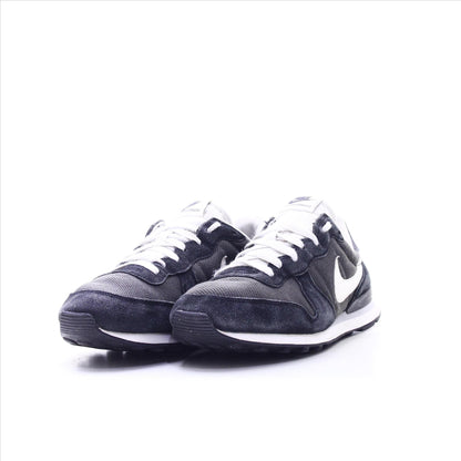 Nike Internationalist
