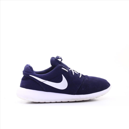 Nike Tanjun