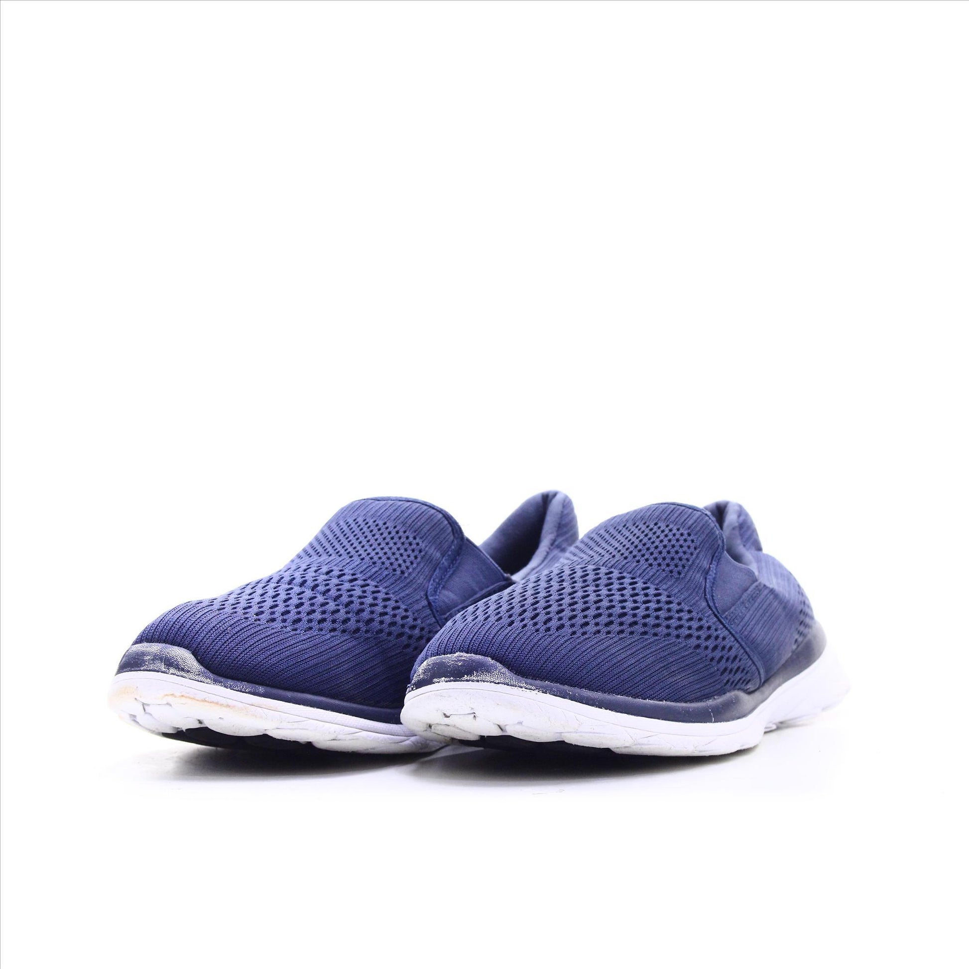 Reaxion Slip On