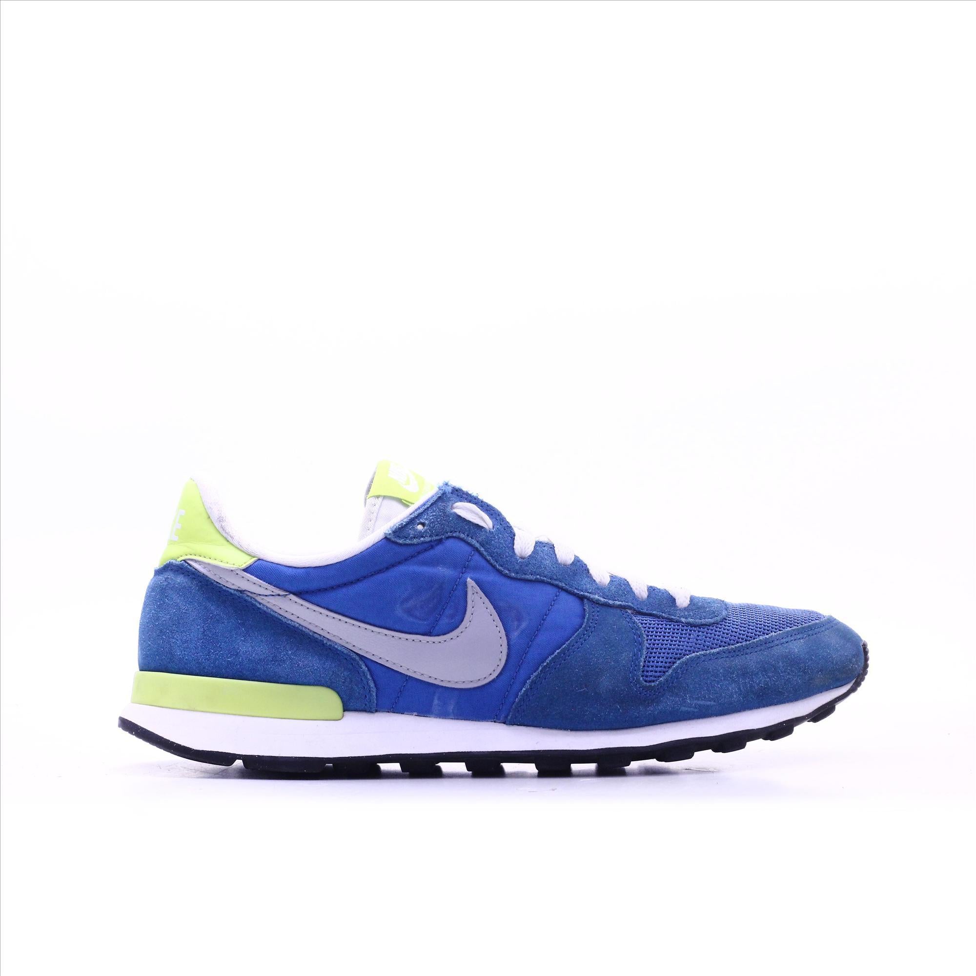 Nike Internationalist
