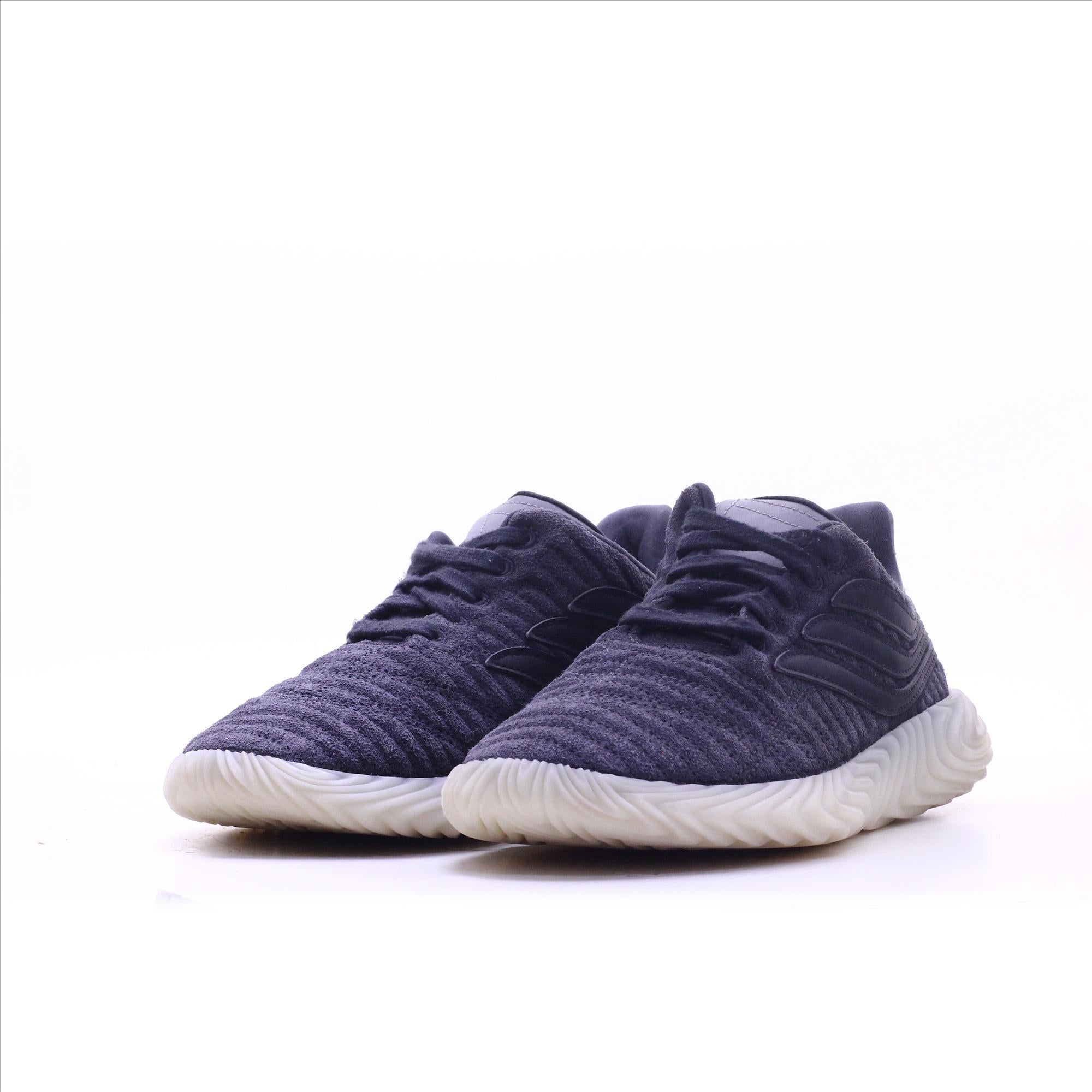 Adidas top sobakov carbon