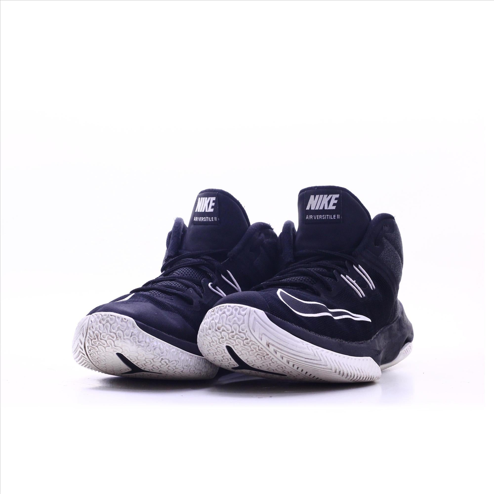 Nike versatile 2 outlet