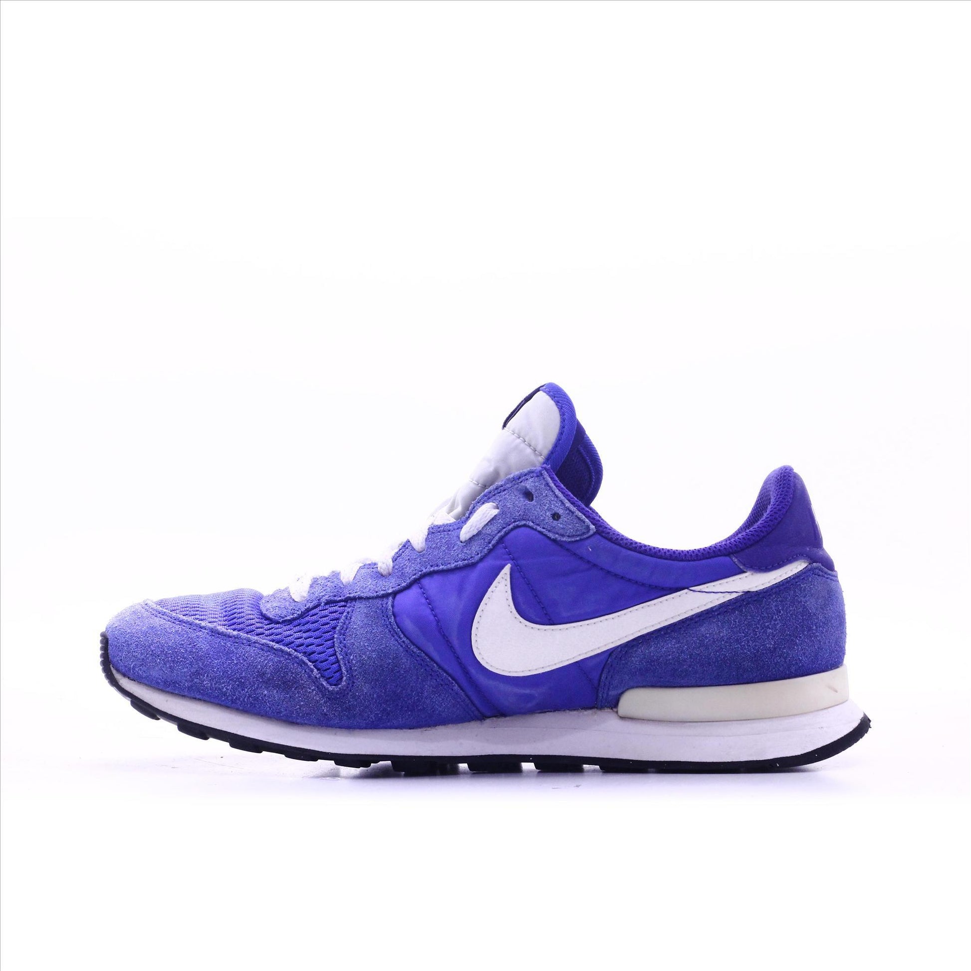Nike Internationalist
