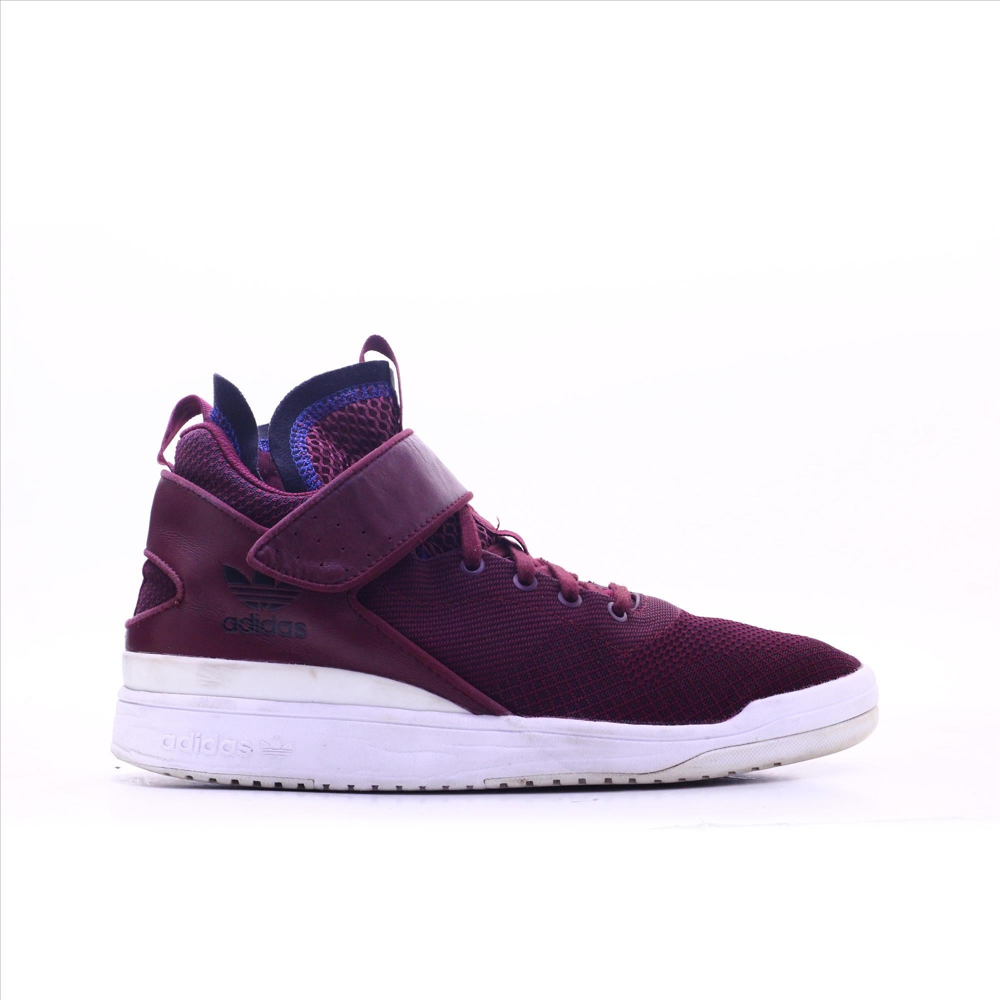 Adidas veritas x store