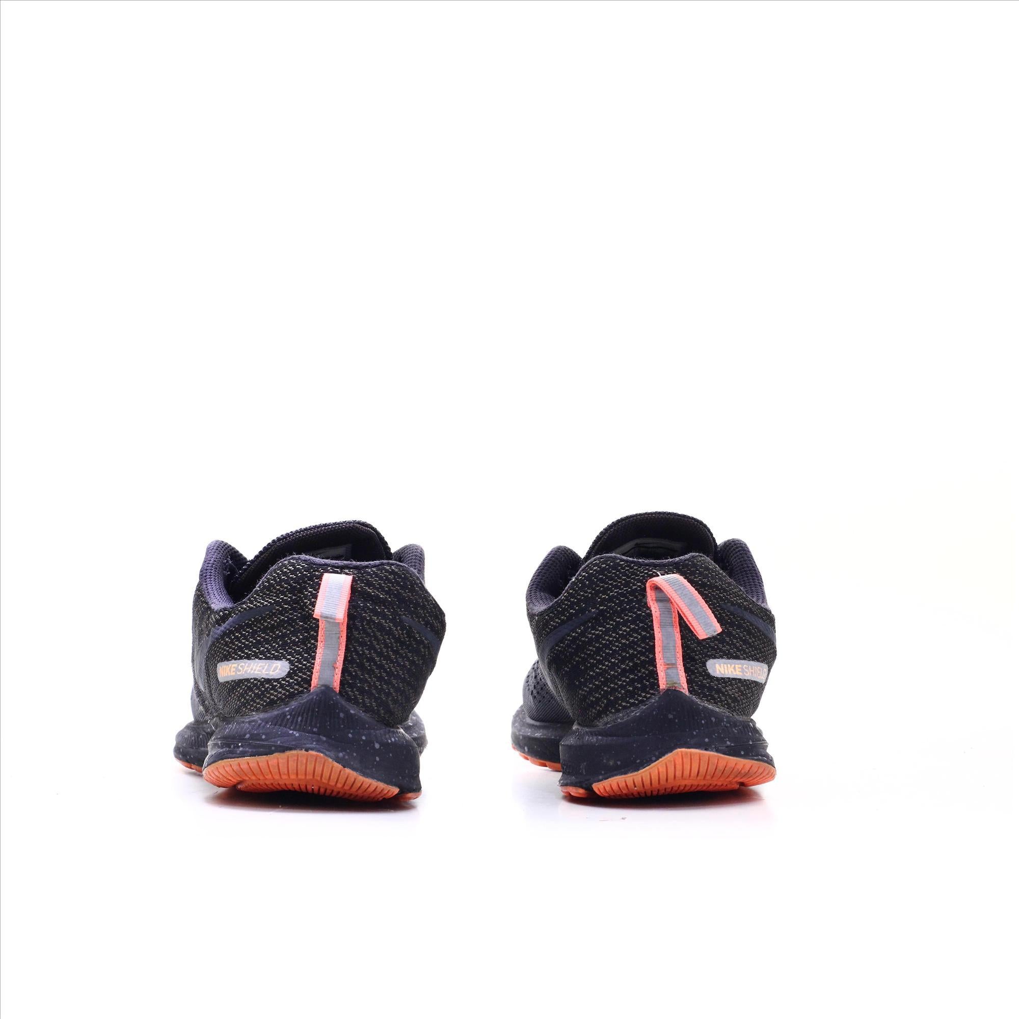 Nike shield winflo 4 hotsell