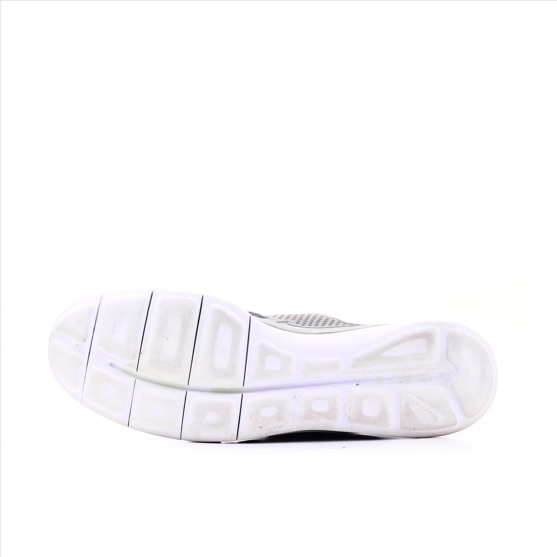 Nike Arrows Sports