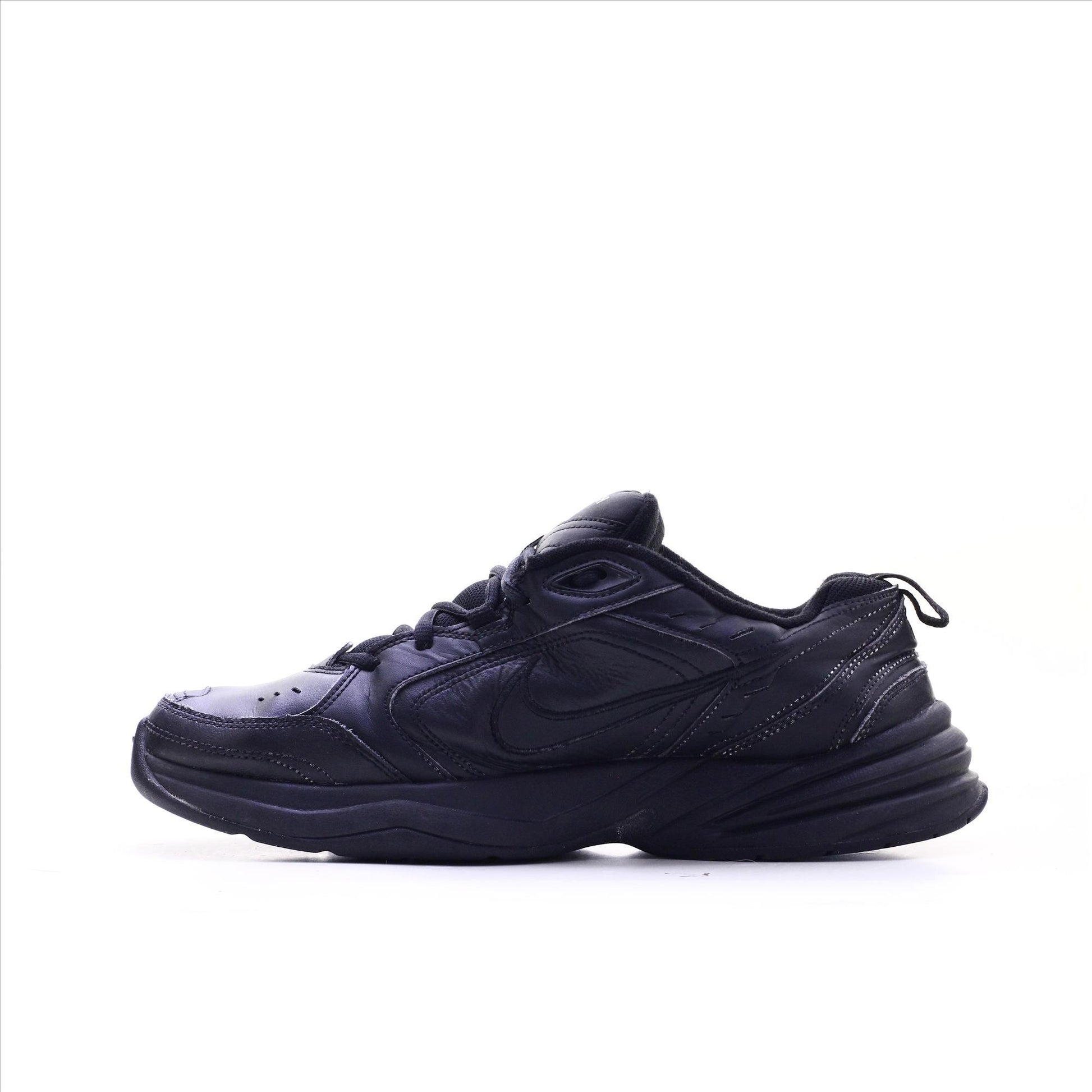 Nike Air Monarch