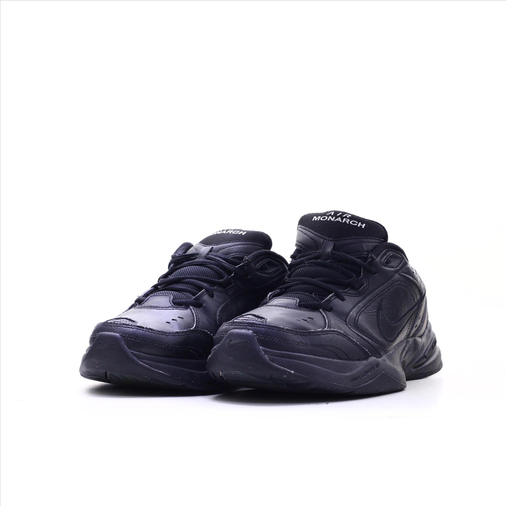 Nike Air Monarch