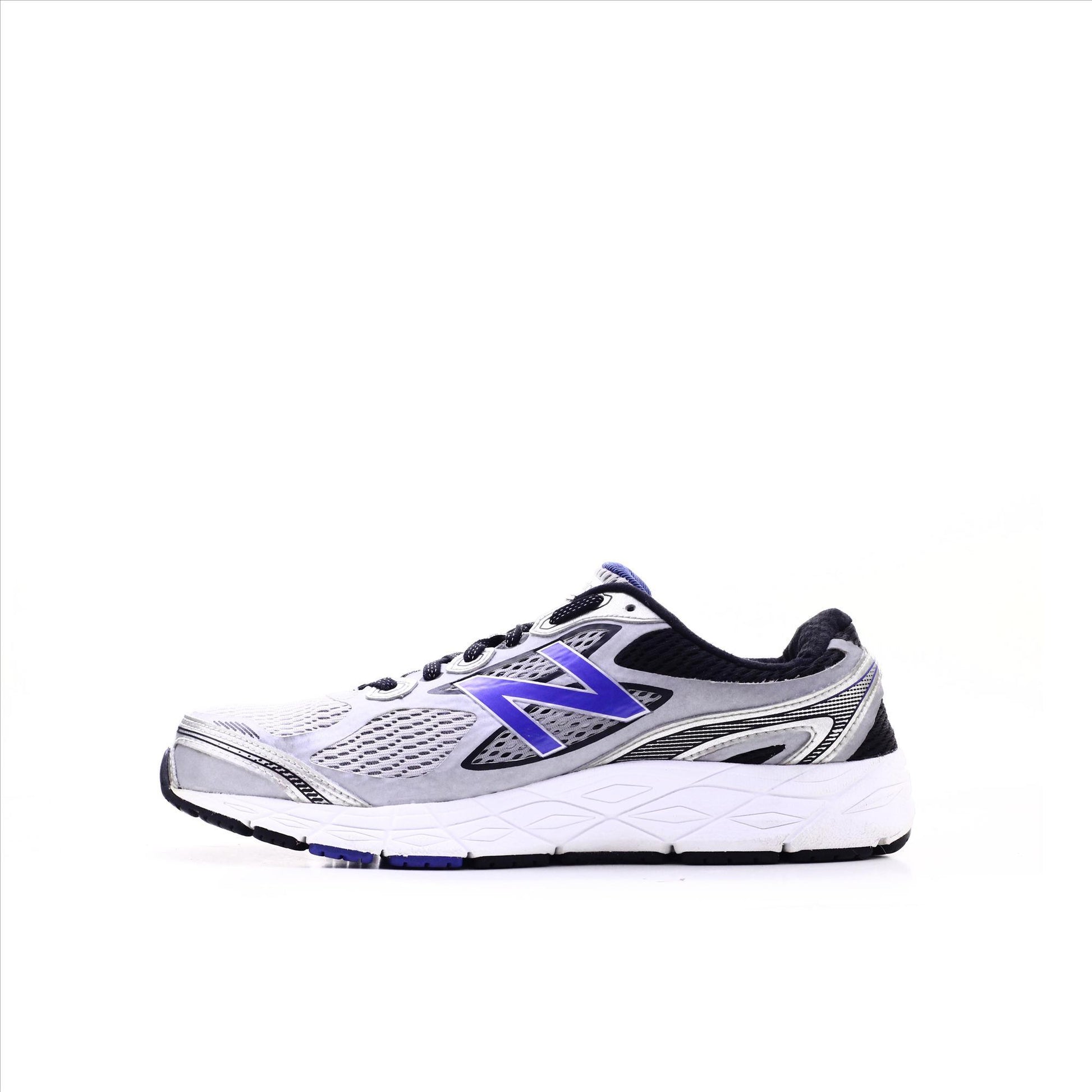 New Balance 840 V3