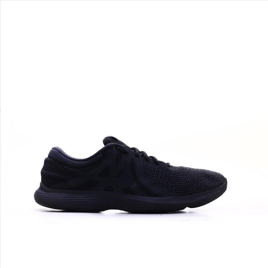 Nike Revolution 4