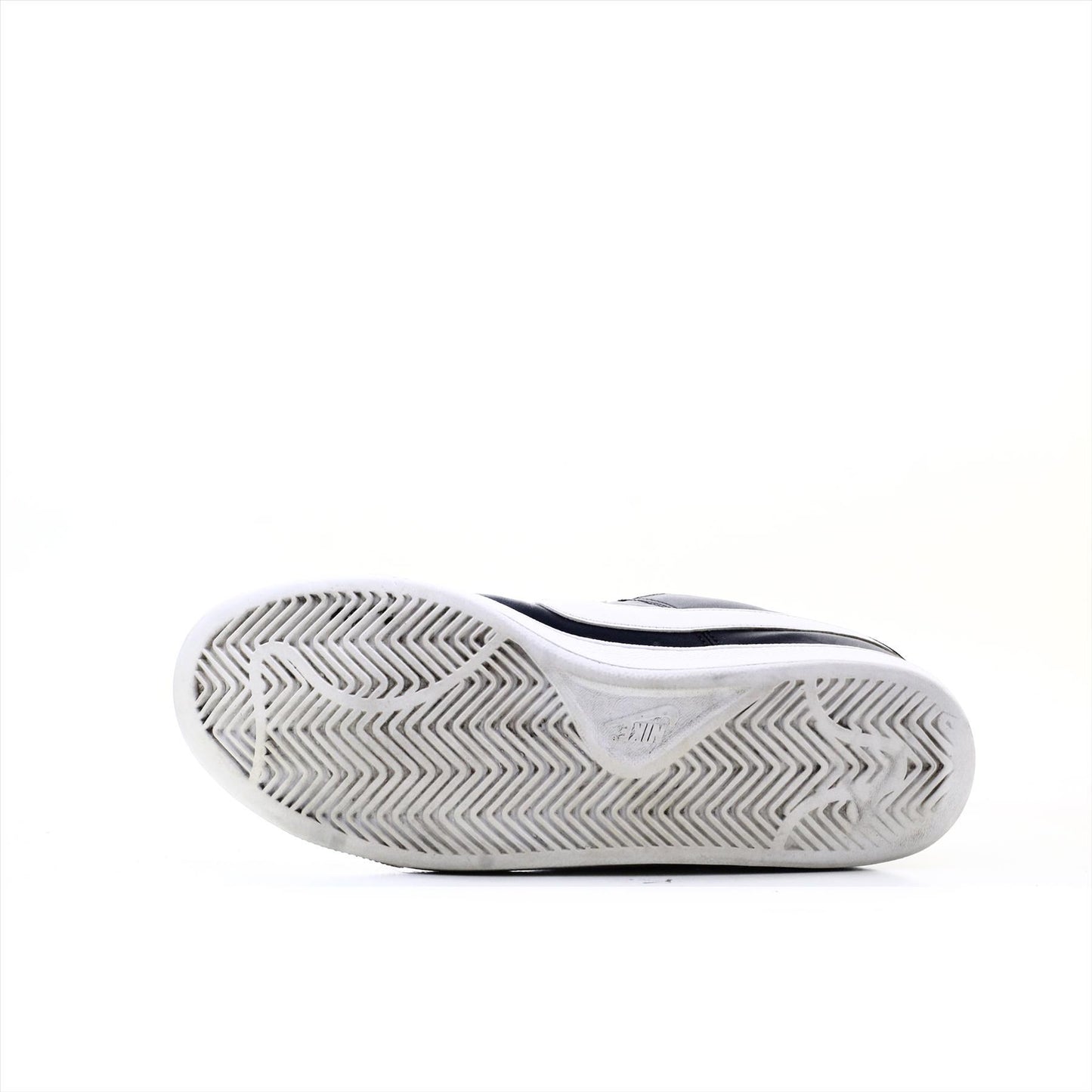 Nike Court Royale